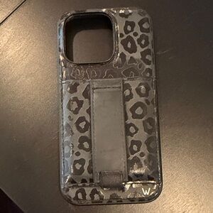 Walli Black and Gray Leopard Phone Case with Card Holder (iPhone 14 Pro)